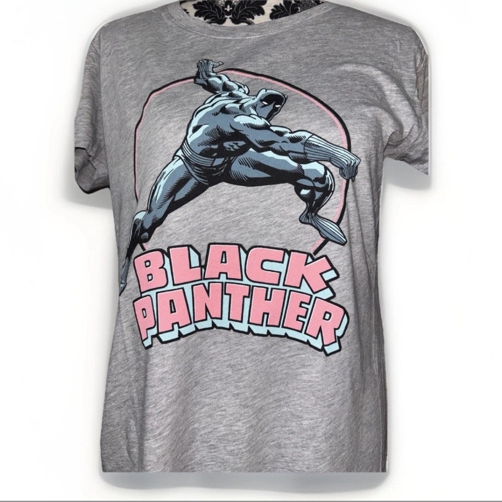 Retro Style Gray Black Panther Graphic T-Shirt | Black Panther Tee